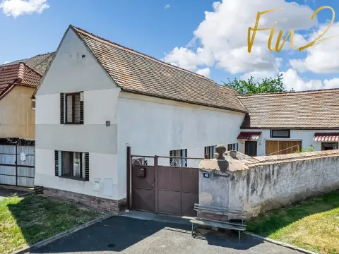 Prodej rodinného domu, Líšťany, V Poustkách, 61 m2