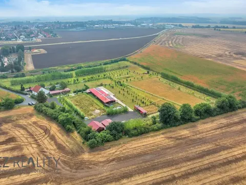 Prodej komerční nemovitosti, Pečky, 345 m2