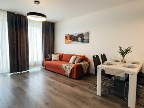 Pronájem bytu 2+kk, Praha - Karlín, Nekvasilova, 67 m2