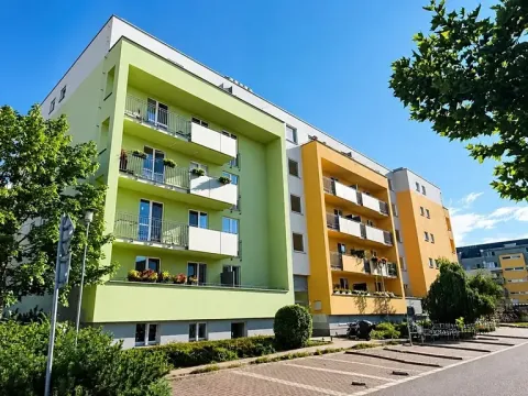 Pronájem bytu 2+kk, Hradec Králové, Ve Stromovce, 59 m2