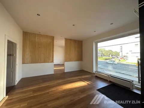 Pronájem obchodního prostoru, Zlín, Dlouhá, 86 m2