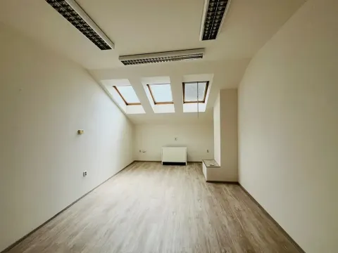 Pronájem kanceláře, Praha, 75 m2