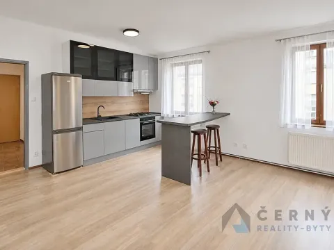 Pronájem bytu 1+kk, Liberec, nám. Sokolovské, 45 m2