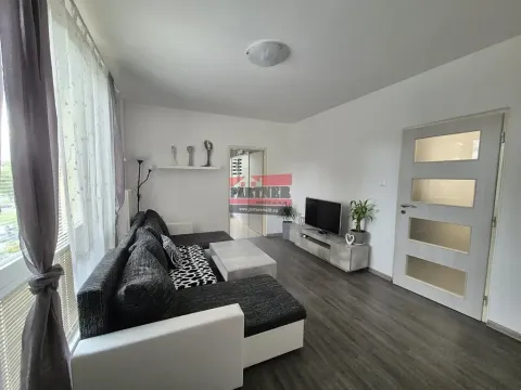 Pronájem bytu 3+1, Jindřichův Hradec, sídliště Vajgar, 65 m2