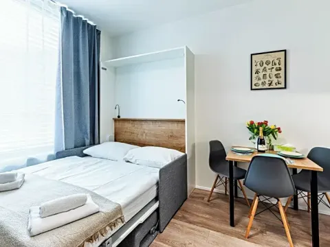 Prodej bytu 1+kk, Praha - Smíchov, 28 m2