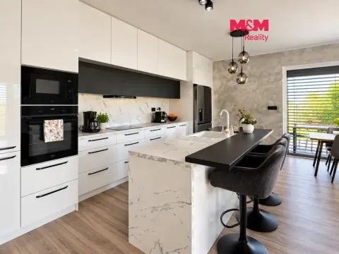 Pronájem bytu 4+kk, Přelouč - Lhota, 100 m2