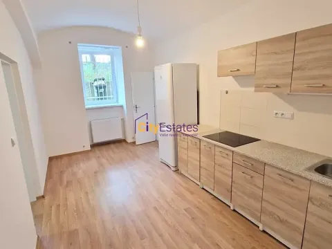 Pronájem bytu 1+1, Praha - Vršovice, Žitomírská, 40 m2