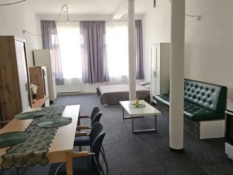 Pronájem bytu 1+kk, Hranice, Masarykovo náměstí, 60 m2