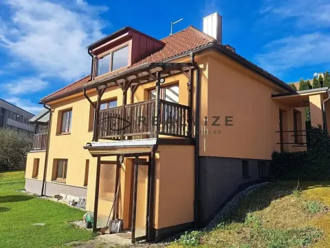Pronájem bytu 1+kk, Český Krumlov, U Cihelny, 37 m2