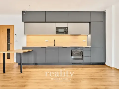 Pronájem bytu 1+kk, Znojmo, Kosmákova, 58 m2