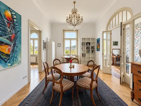 Pronájem bytu 3+1, Praha, Masarykovo nábřeží, 106 m2