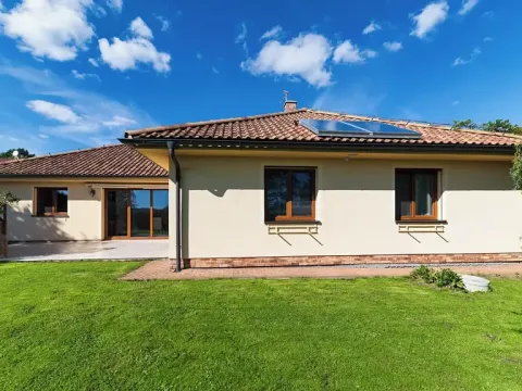 Prodej rodinného domu, Chválenice, 206 m2
