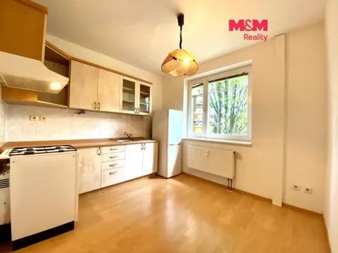 Prodej bytu 1+1, Ostrava - Poruba, Gen. Sochora, 33 m2