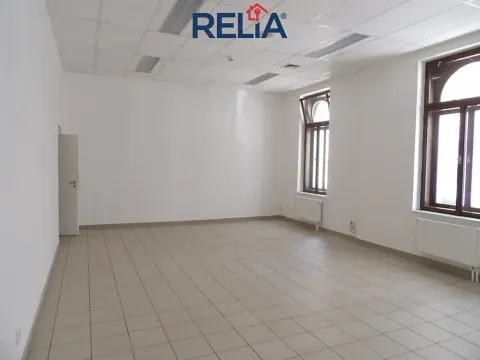 Pronájem kanceláře, Liberec, nám. Soukenné, 45 m2