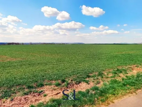 Prodej podílu pole, Budyně nad Ohří, 45702 m2